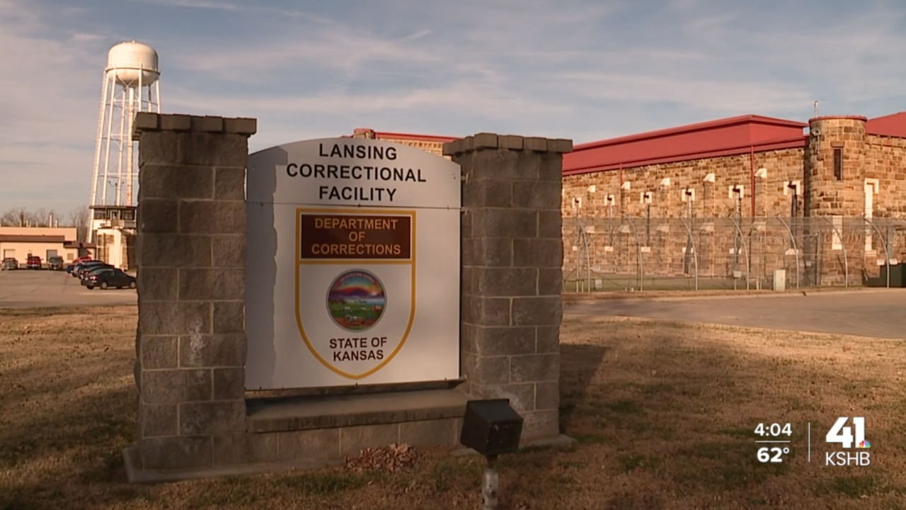 Inmate dies at Lansing Correctional Facility, homicide cited as cause